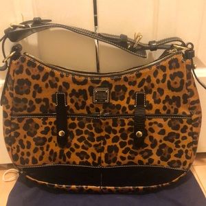 COPY - Dooney & Bourke Medium Safari bag brown t’moro